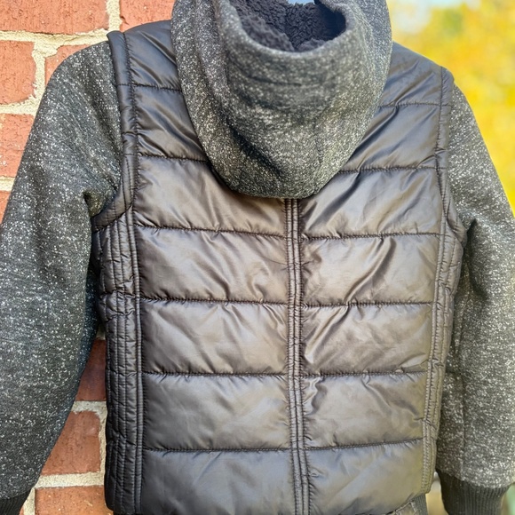 Urban Republic Boys’ Hooded Puffer Jacket – Size 7/8 - Picture 10 of 10